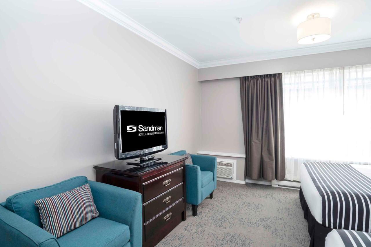 Sandman Hotel & Suites Принс-Джордж Экстерьер фото